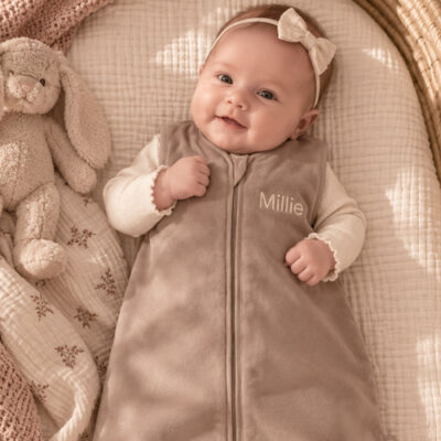 Baby Slaapzak Velvet met naam - borduren - diverse kleuren